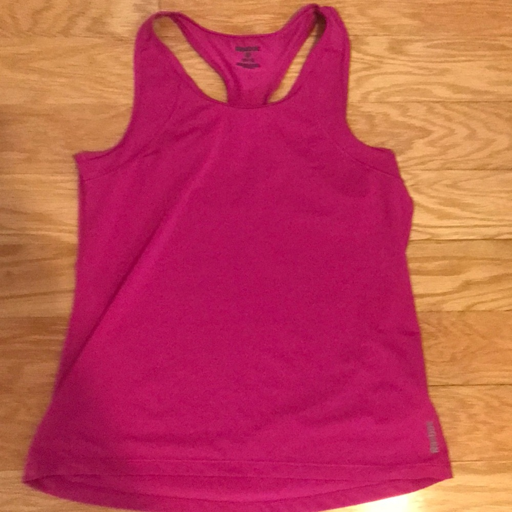 Athletic shirt